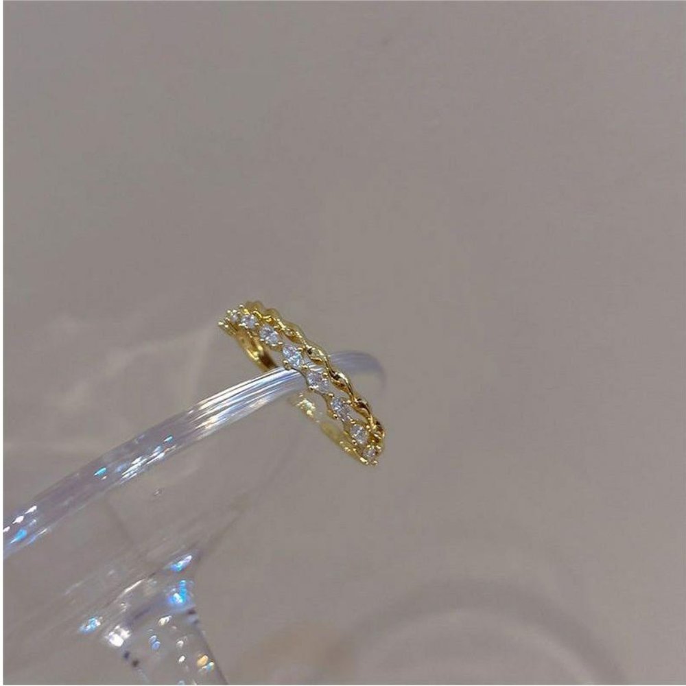Thread Diamond Ring - Picture 2 of 2